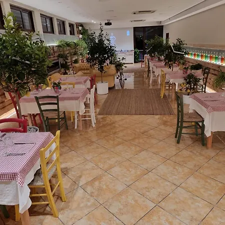Ranch Palace Hotel-2